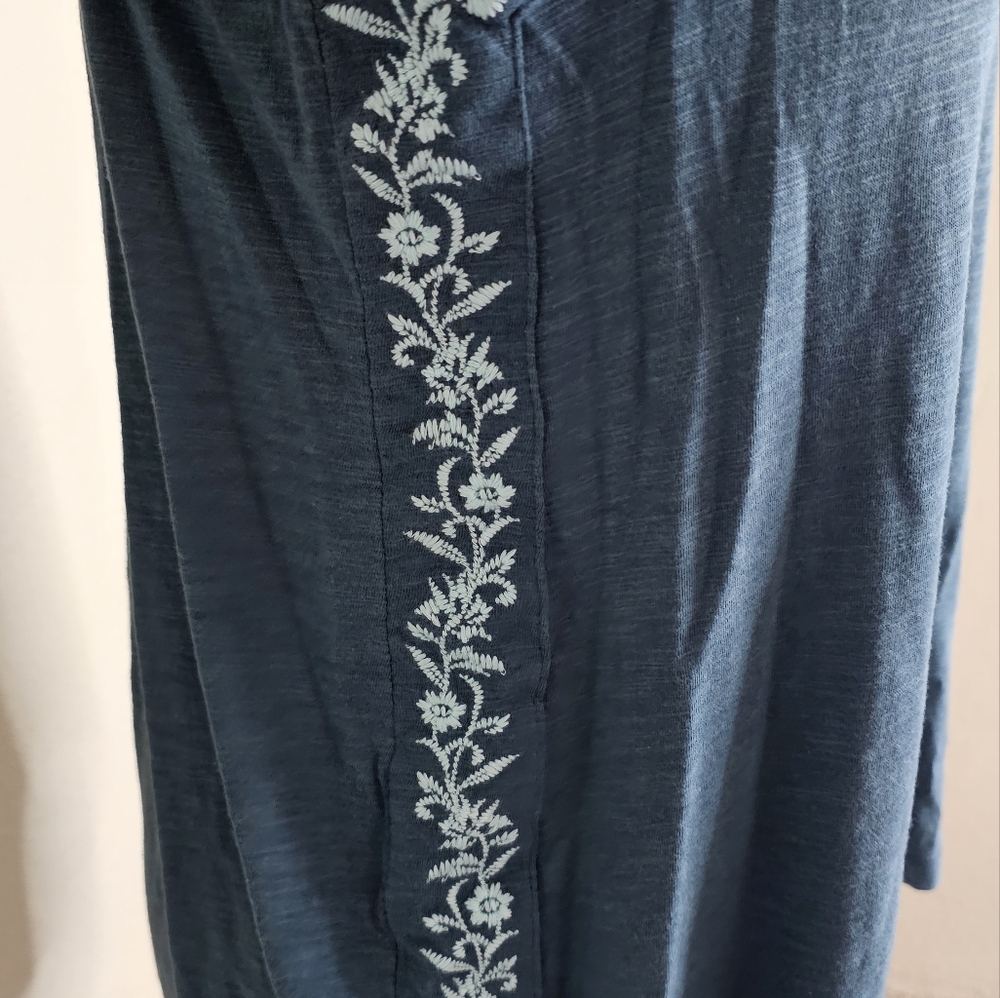 J.Jill Sleeveless Green Embroidered tank top Size SP - Picture 5 of 9